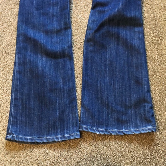 Arden B Distressed Jeans - Picture 5 of 15